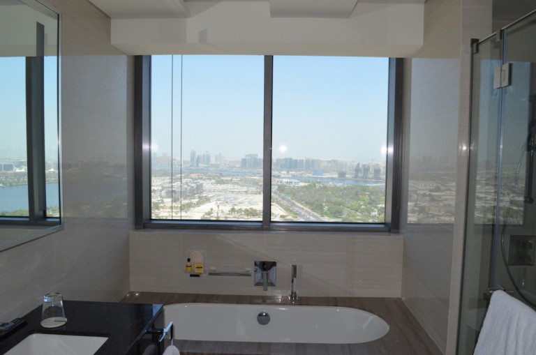 Emiri suite bathroom