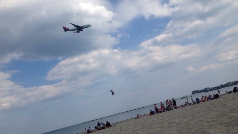 Vliegtuig spotten vanaf het strand