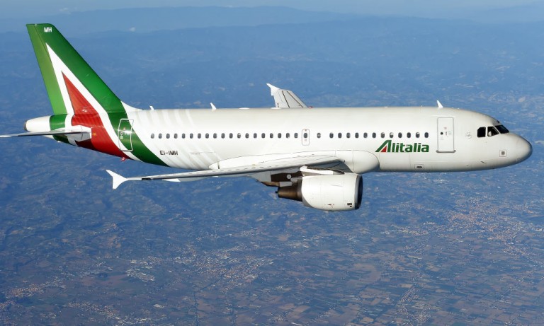 alitalia-plane-new-livery-ei-imh