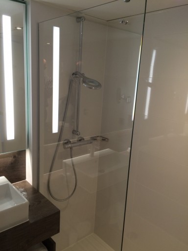 Holiday Inn Amsterdam - Shower