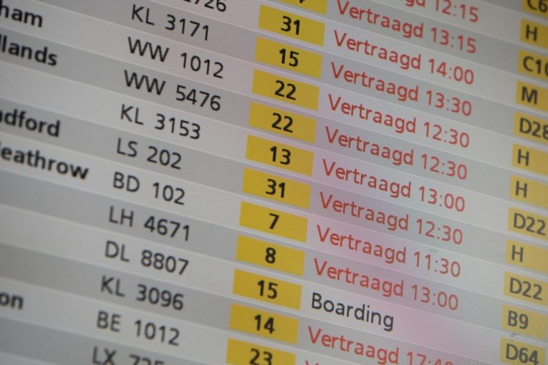 vertraging Afbeelding: vliegen123.nl