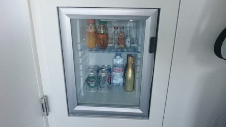 Crowne Plaza Den Haag Promenade Minibar