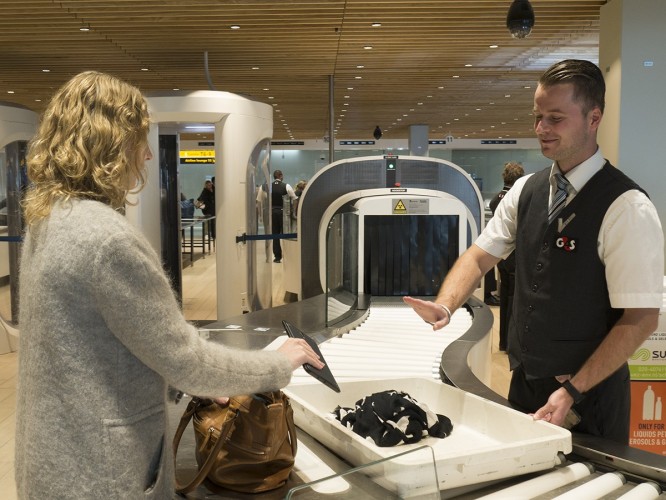 nieuwe scanners op Schiphol bij security