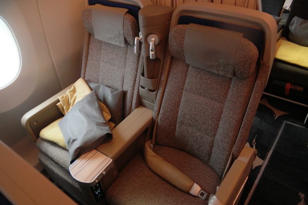 China Airlines A350 premium economy class