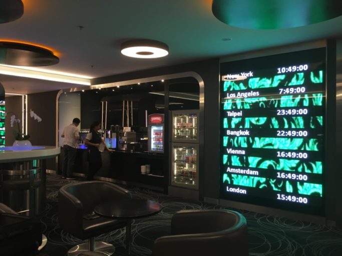 eva air lounge bangkok