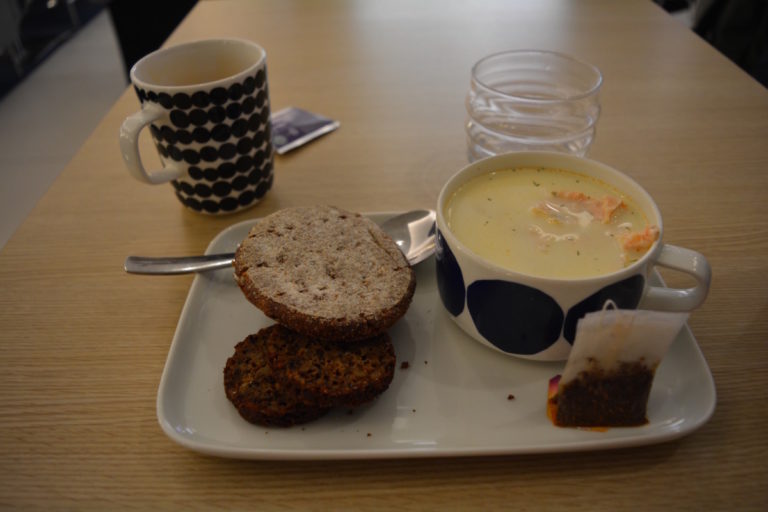 Finnair, lounge, helsinki, Finnair Lounge, Review