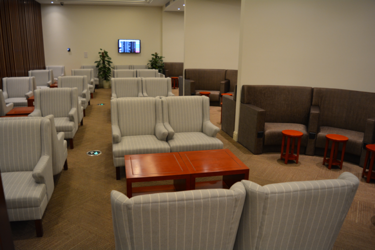 Japan Airlines, Air France, lounge, review, Shanghai, lounge 39