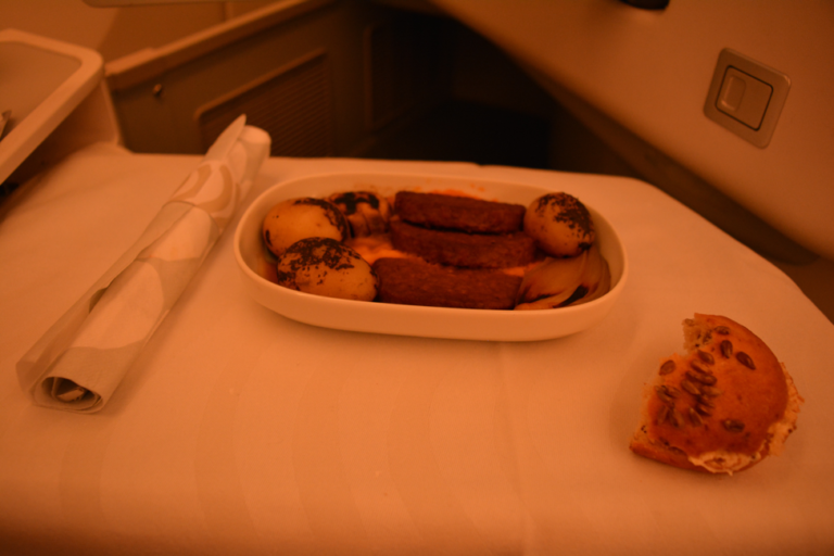 Finnair, business class, lounge, Airbus A350, Helsinki, Shanghai