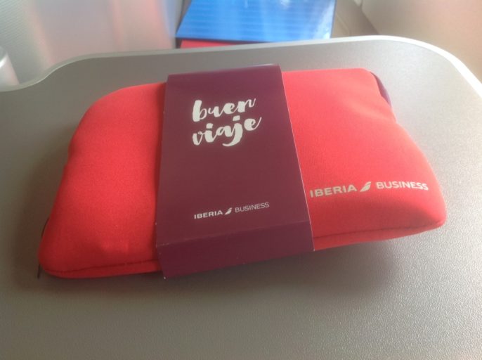 Iberia Business Class A340, A340 Iberia, Amenity kit Iberia, A340 Oneworld, Iberia