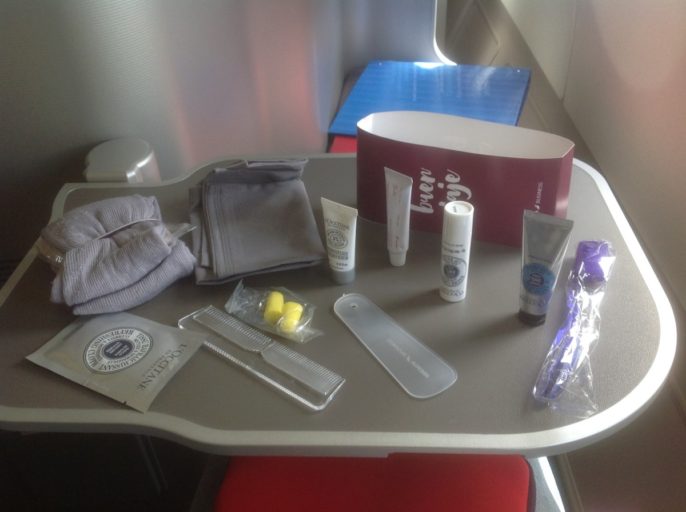 Amenity kit Iberia, Iberia business class, Iberia ervaringen, Oneworld, Iberia upgrade