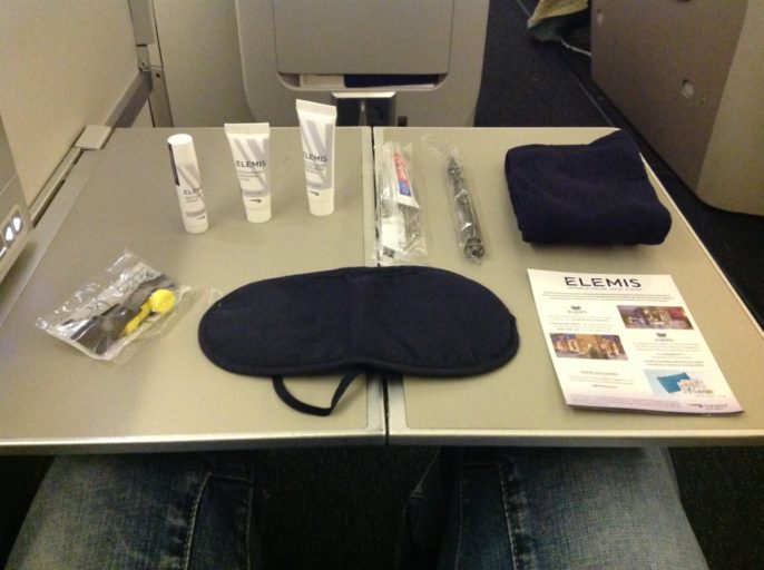 British Airways, Oneworld, British Airways ervaringen, Club World, Dubai, Review British Airways, British Airways catering, Business Class, Londen-Heatrow, Upgrade, amenity kit