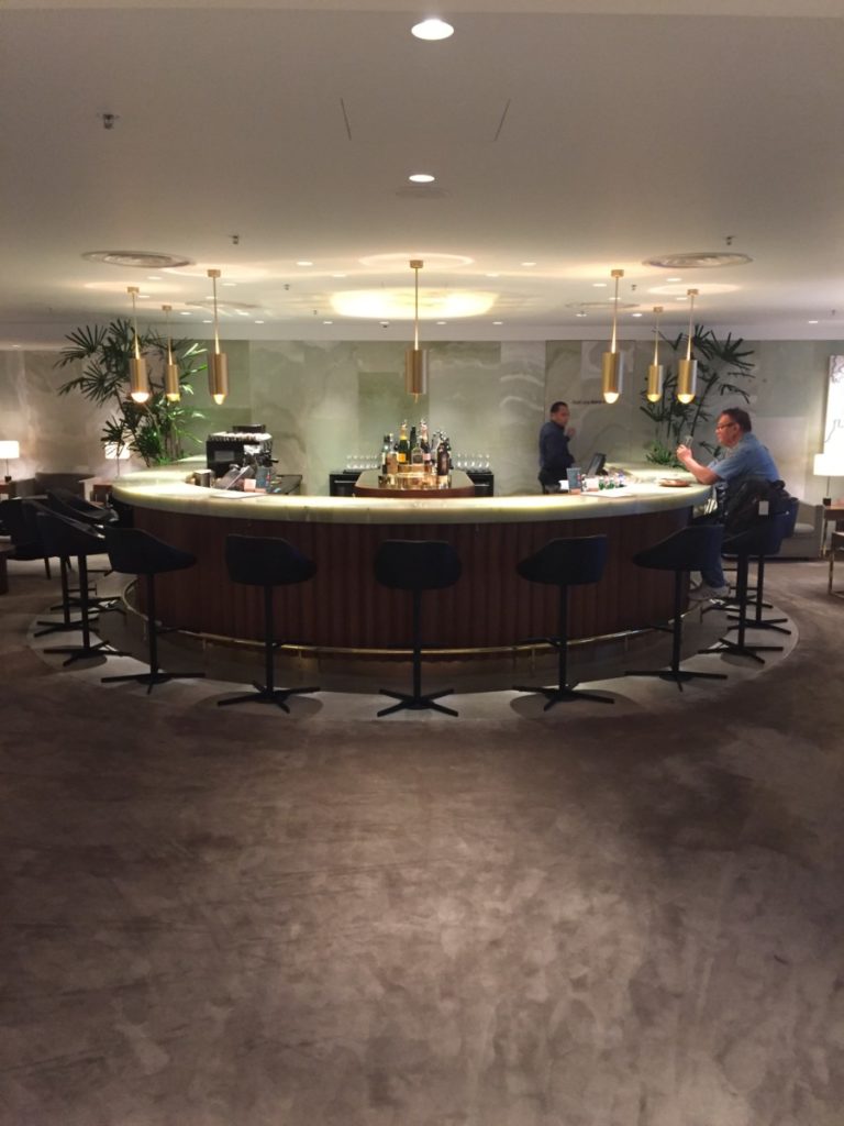 Cathay Pacific The Pier First Class Lounge bar