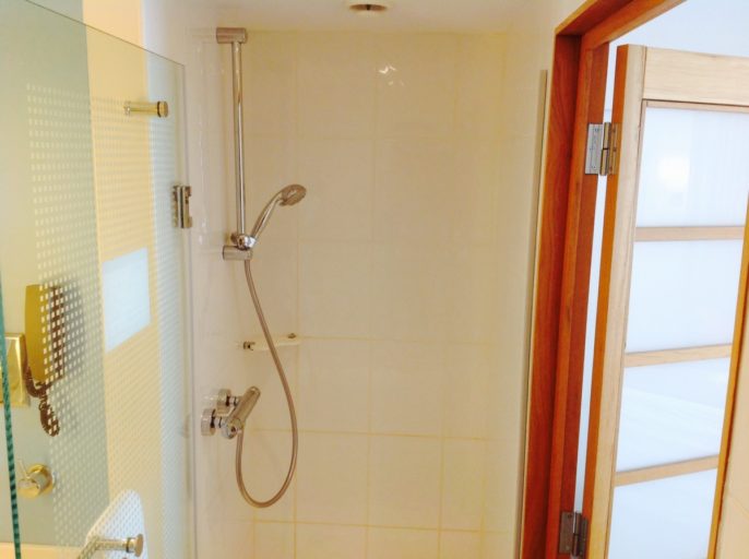 Douche, Boekarest, Novotel