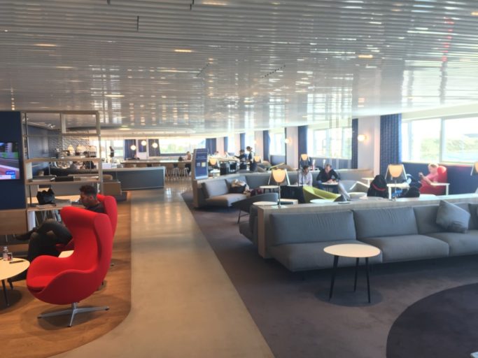 Air France lounge Charles de Gaulle 2G