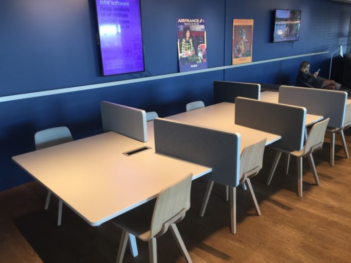 Air France lounge Charles de Gaulle 2G