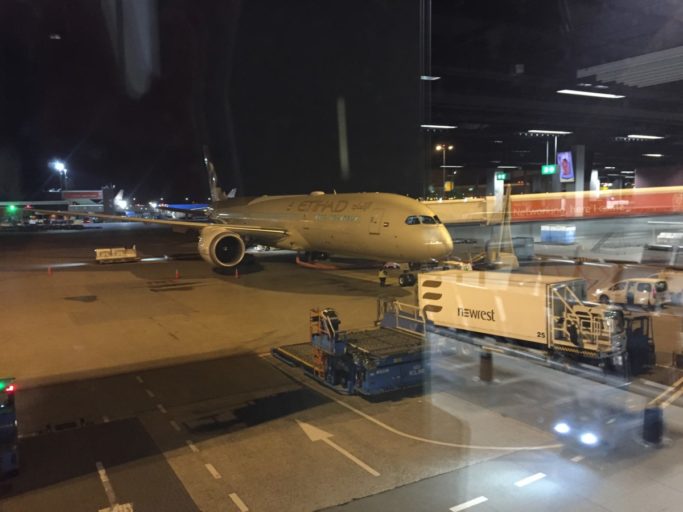 Etihad Economy Class 787 Dreamliner Amsterdam