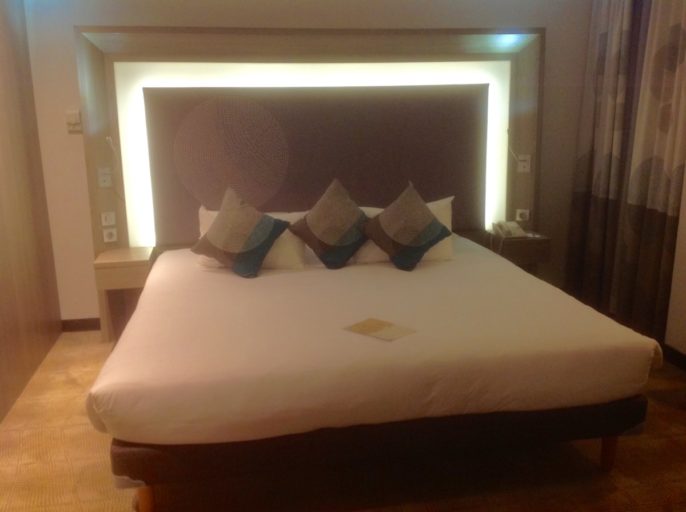 novotel, cairo, airport, kingsize bed