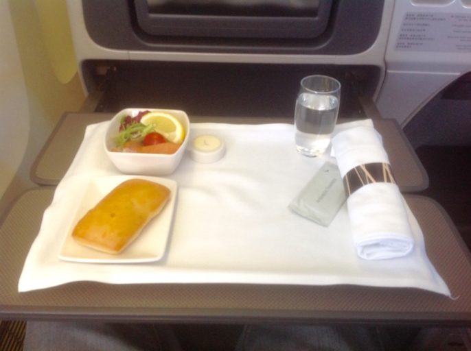 cathay pacific, diner, boeing 777