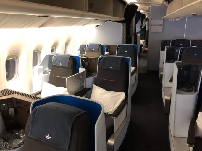 KLM World Business Class Boeing 777 Denpasar Singapore