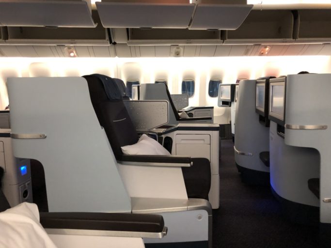 KLM World Business Class Boeing 777 Denpasar Singapore