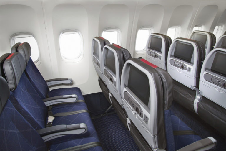 AA Main Cabin interior (Bron: American Airlines)