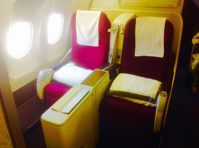 business class, twin seats, qatar airways