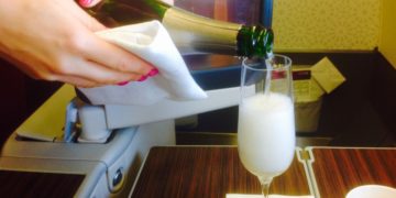 qatar airways, business class, a330, champagne