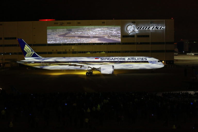 Het Star Alliance lid zal de vliegtuigen gebruiken voor vluchten tot 8 uur. Volgende maand zullen er trainingsvluchten zijn naar Bangkok en Kuala Lumpur. Vanaf mei wordt het nieuwe type ingezet op vluchten naar Osaka en Perth. 