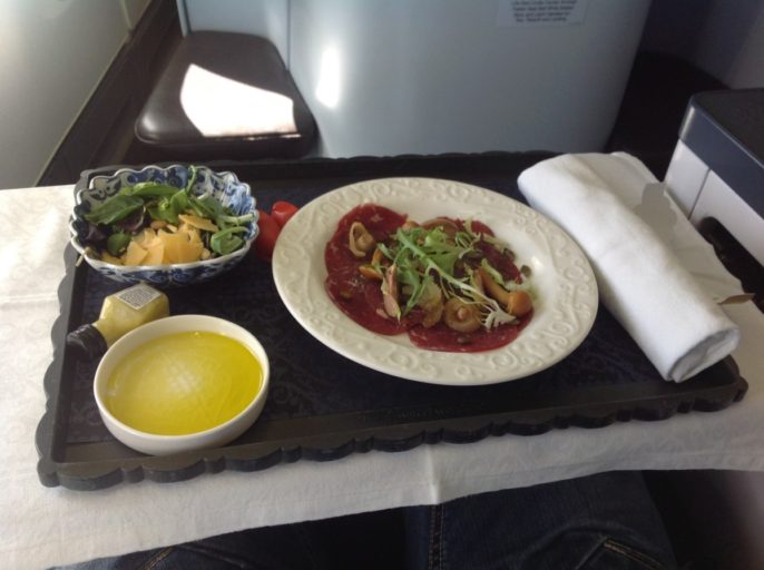 carpaccio, rundvlees, voorgerecht, klm, business class