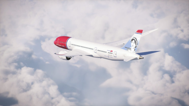 Toestel van Norwegian met Januari Austen als Tail Fin Hero (Bron: Norwegian)