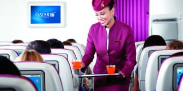 Qatar_Airways_cabin_crew_photo_15616x3744