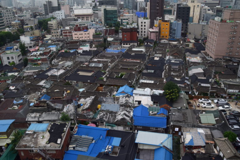 De lage bebouwing van Insadong