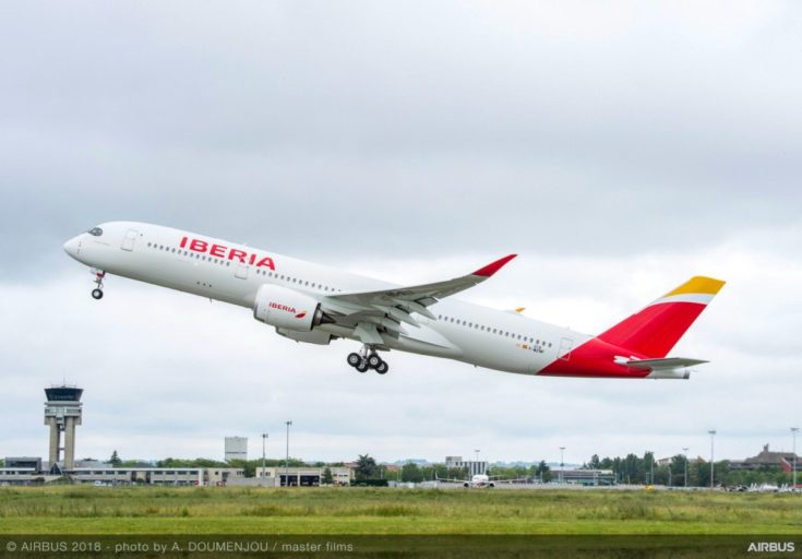 De nieuwe Airbus A350 van Iberia stijgt op