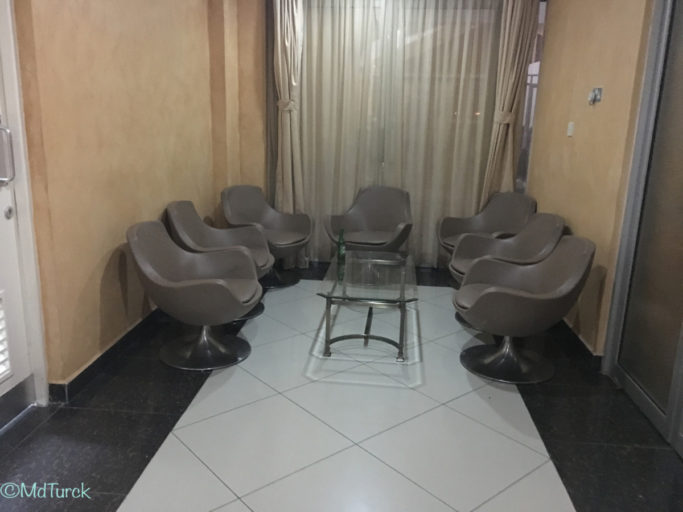 Review - Mombasa Moi International Airport (MBA) & Safari Lounge