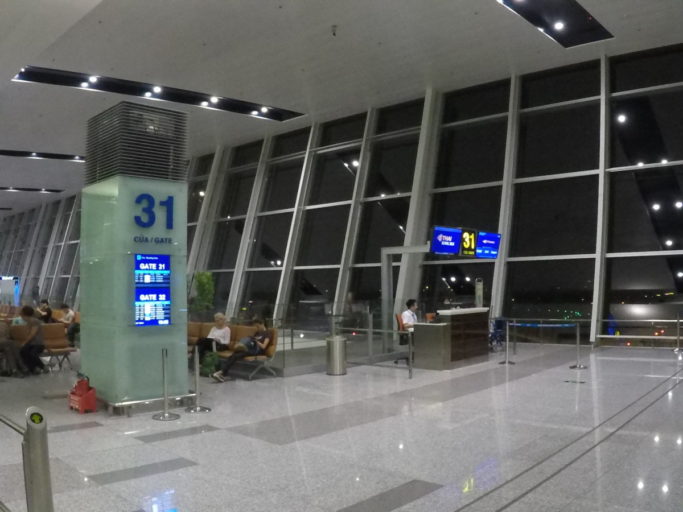 gate, hanoi airport