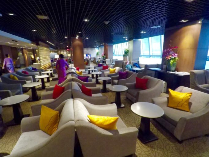 thai airways, royal first, lounge, bangkok