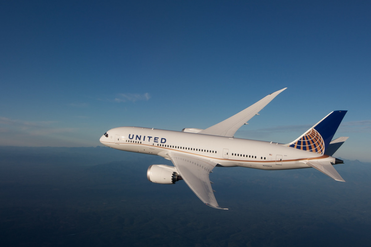 United Airlines 787