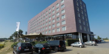 hilton, garden inn, leiden