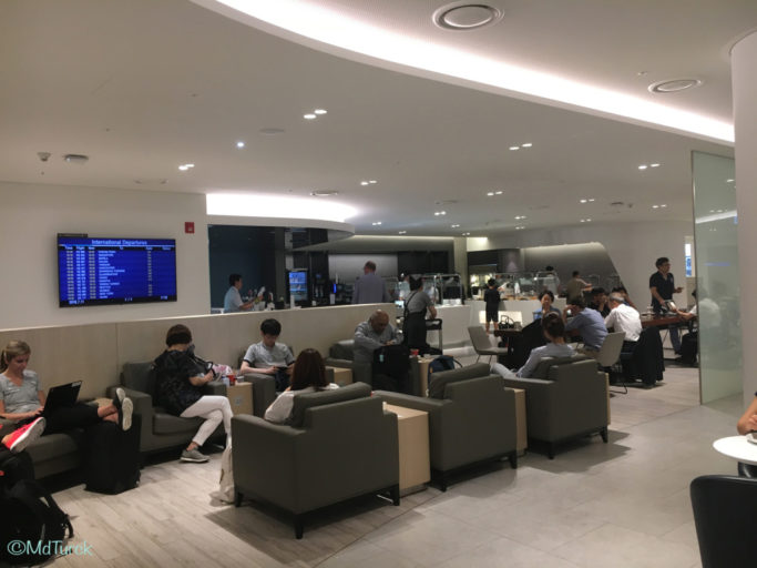 Review KAL Prestige Class Lounge East & West Seoul Incheon Airport