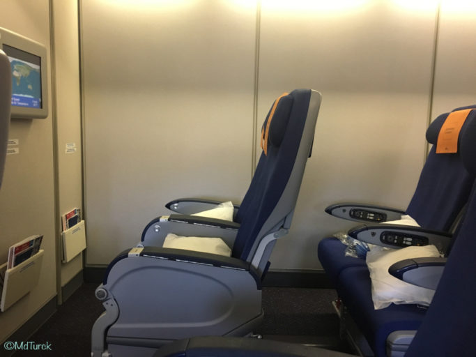 Review Klm Boeing 747 Economy Comfort Amsterdam Seoul