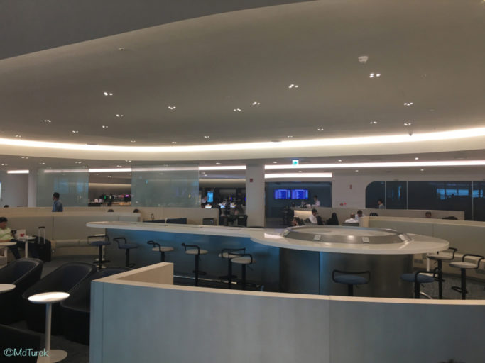 Review KAL Prestige Class Lounge East & West Seoul Incheon Airport