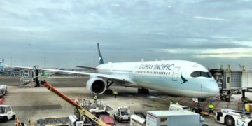 cathay pacific A350-1000