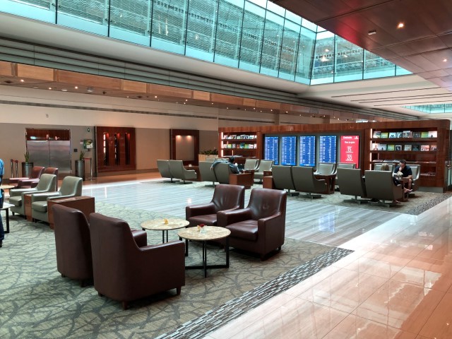 emirates business class lounge concourse B terminal 3 dubai