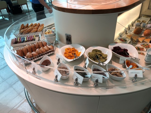 emirates business class lounge concourse B terminal 3 dubai