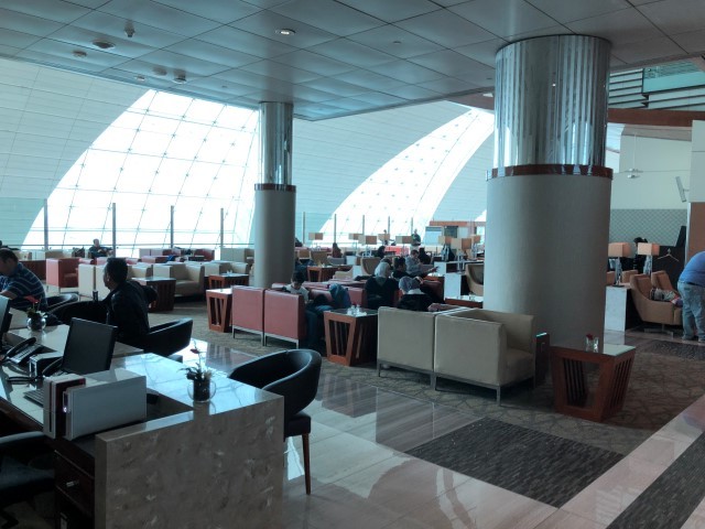 emirates business class lounge concourse B terminal 3 dubai