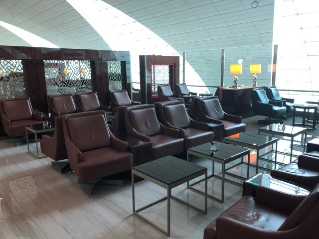 emirates business class lounge concourse B terminal 3 dubai