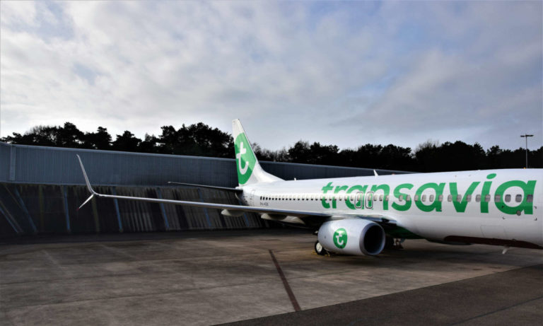 De nieuwe winglets op de B737-800 van Transavia (Bron: Transavia/Fokker)