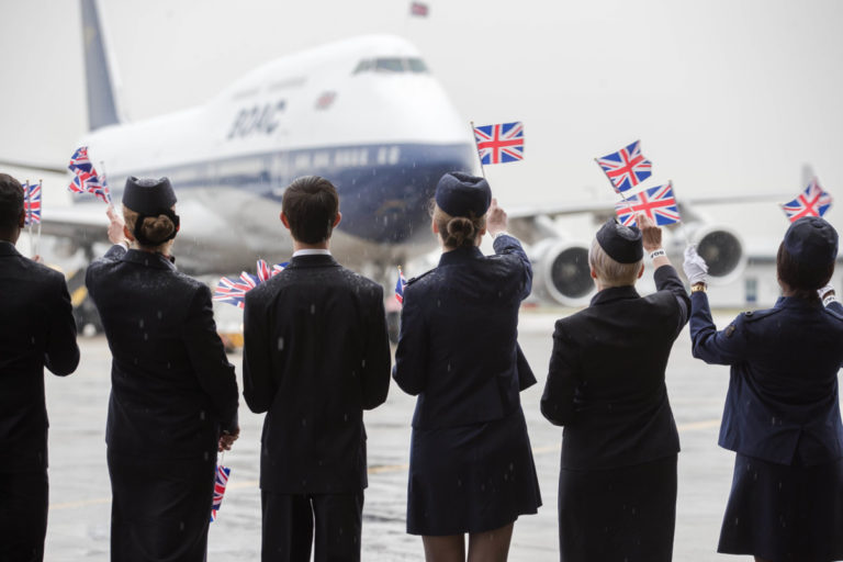 Eerste British Airways toestel in BOAC-livery geland