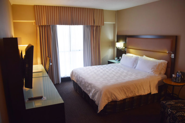 Review - Holiday Inn Hotel & Suites Vancouver Downtown