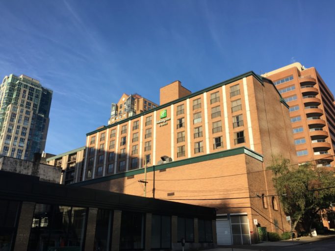 Review - Holiday Inn Hotel & Suites Vancouver Downtown